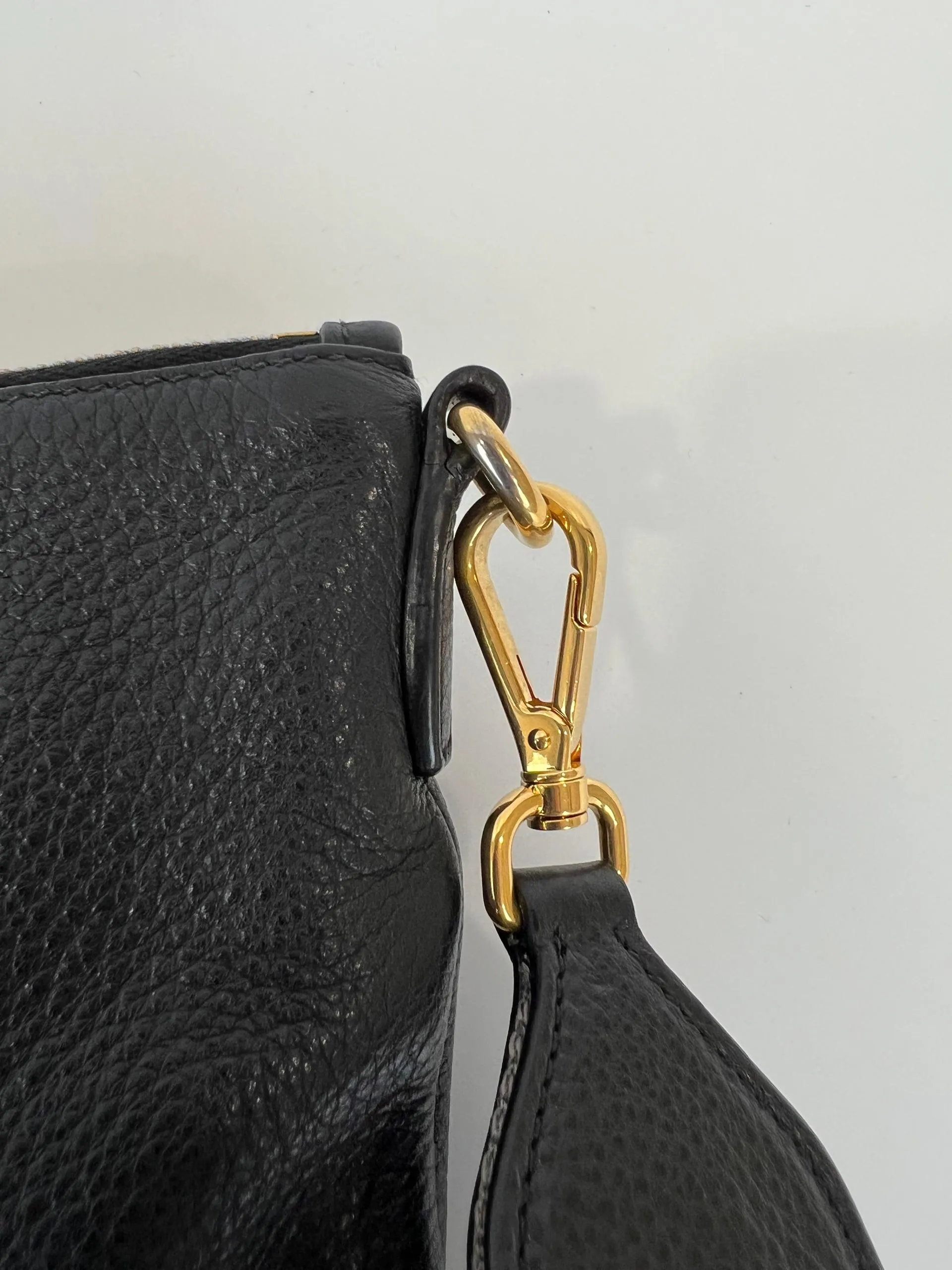 1BH050 Nero Vitello Daino Shoulder Bag