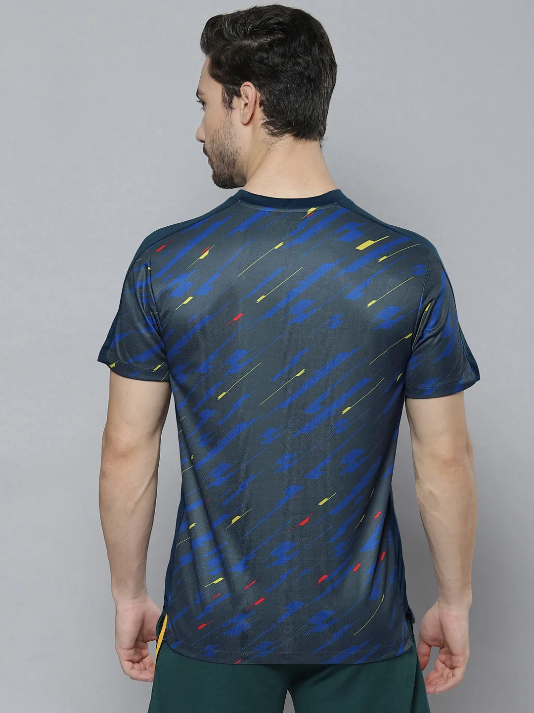 Alcis Men Blue  Yellow Abstract Printed T-shirt