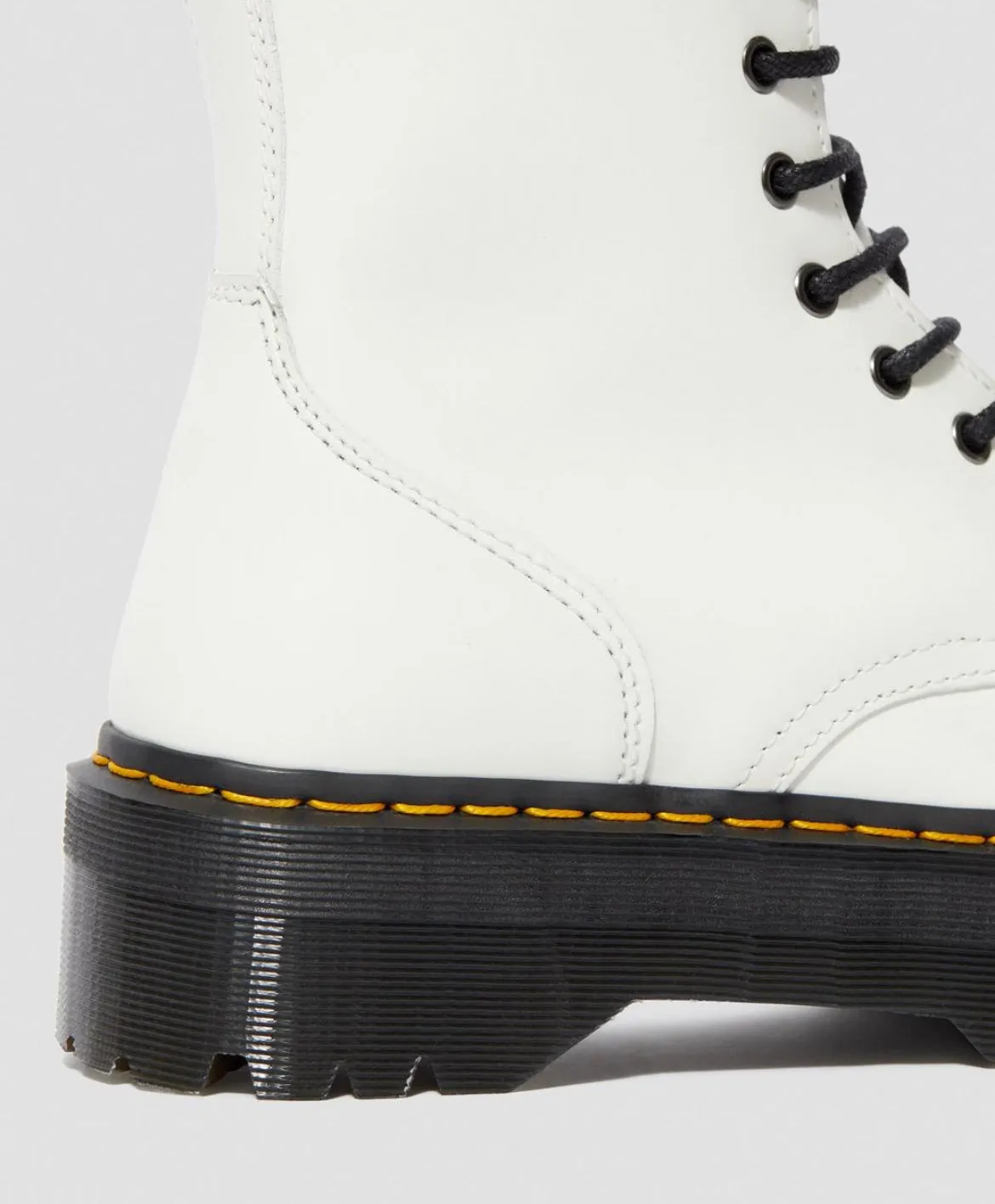 Dr.Martens Jadon Plateau White Smooth 15265100