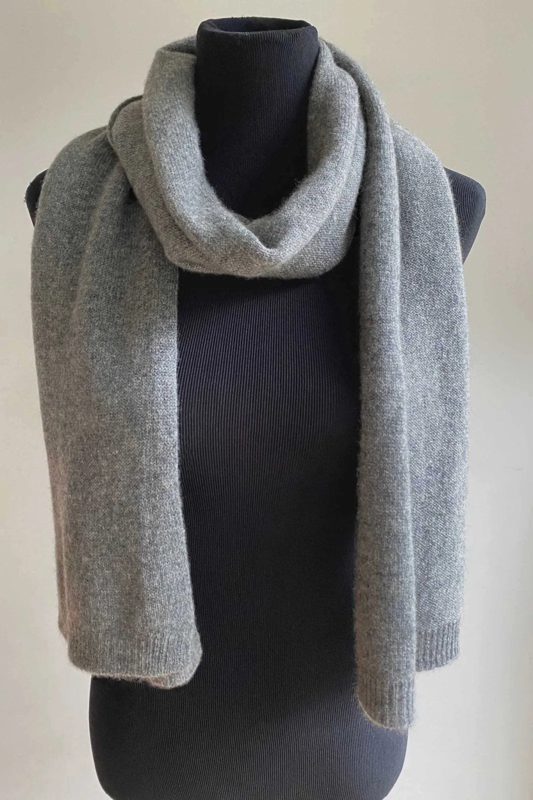 Mid Grey Cashmere Scarf