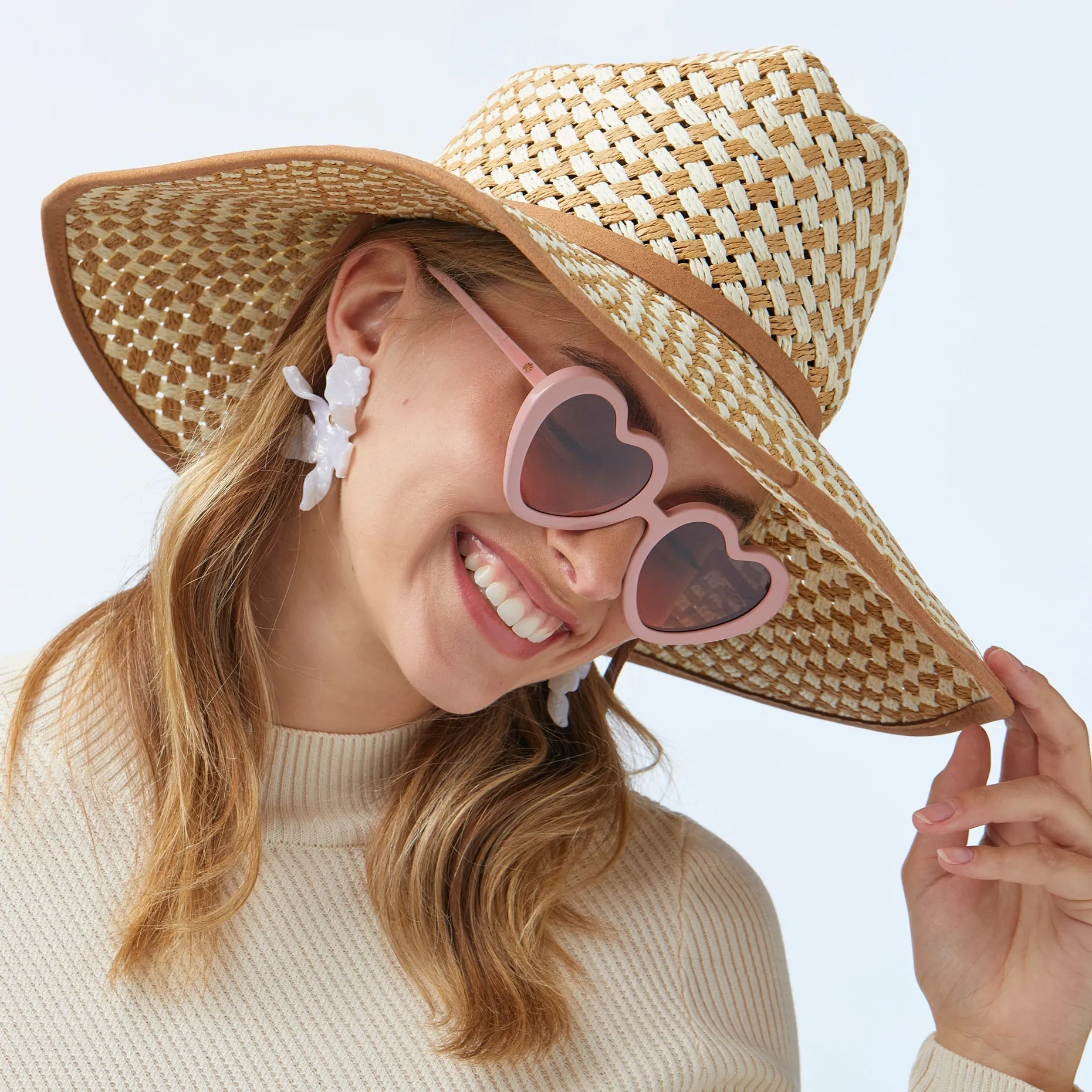 NATURAL STRAW CHECKERED HAT