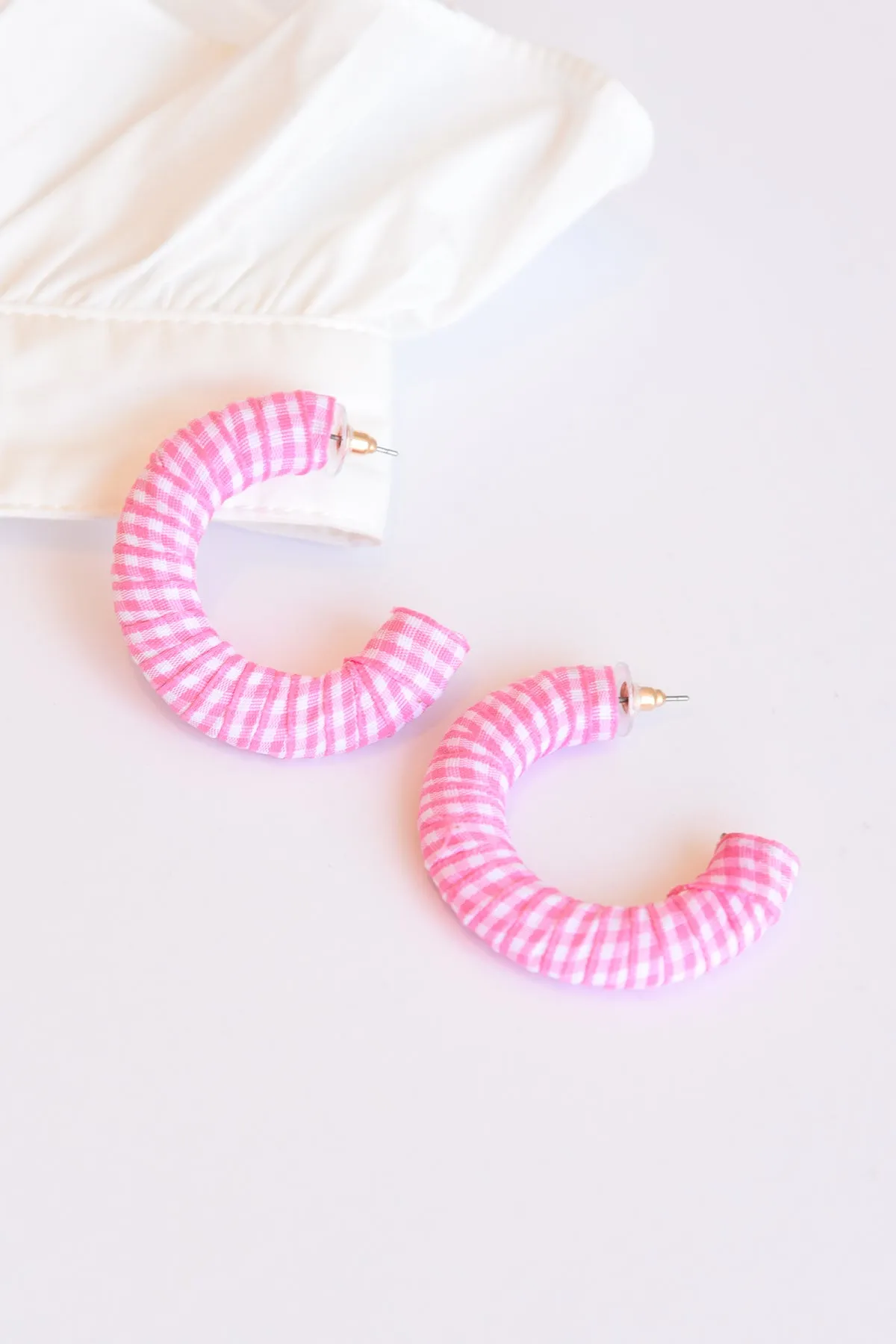 REESE GINGHAM HOOP EARRINGS -PINK