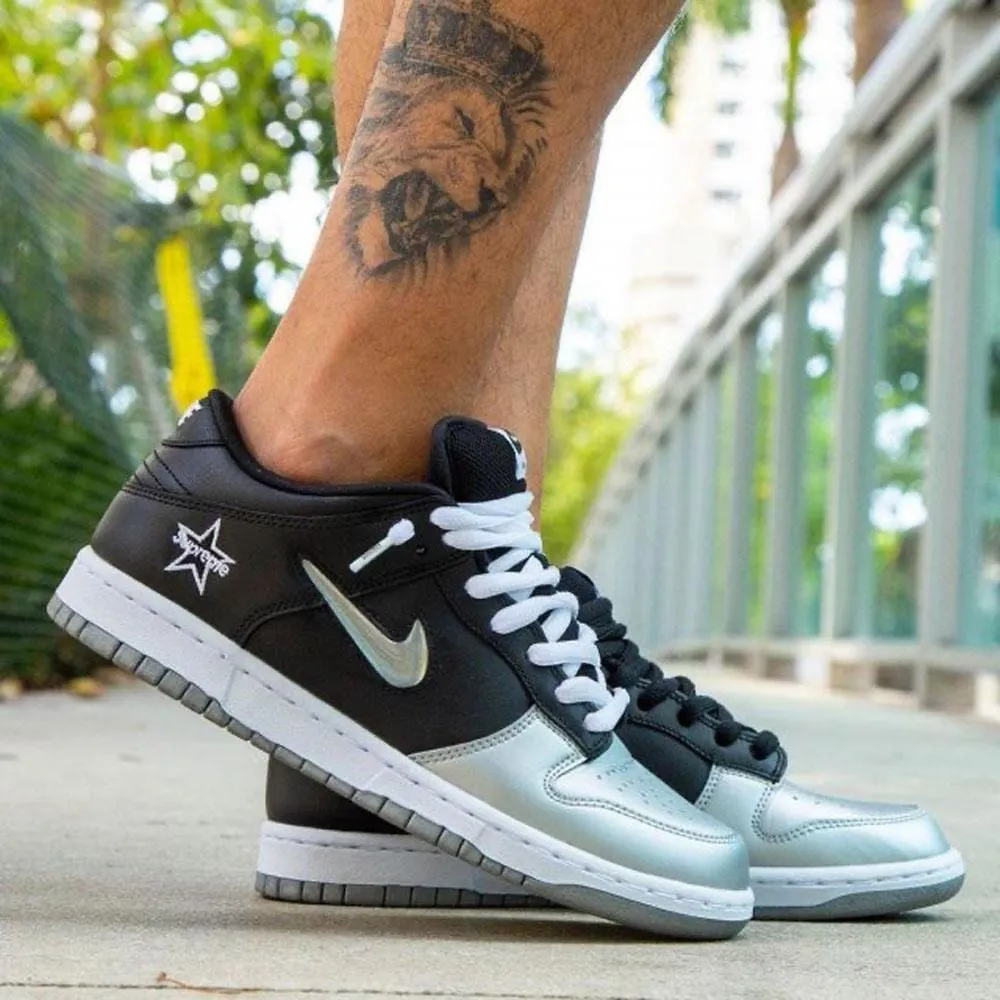 Supreme x Nike Dunk SB Low QS 'Metallic Silver'